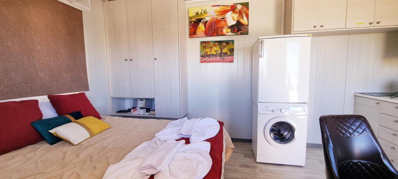 Astrofegia Apartments Near The Sea Agia Marina  Exteriör bild