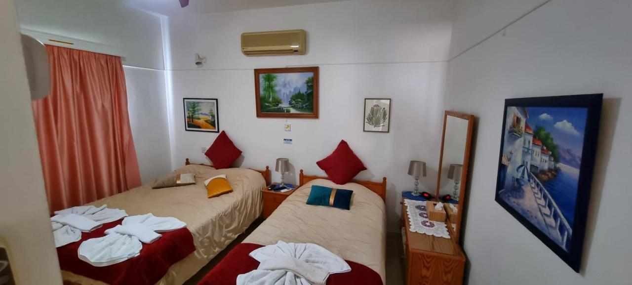 Astrofegia Apartments Near The Sea Agia Marina  Exteriör bild