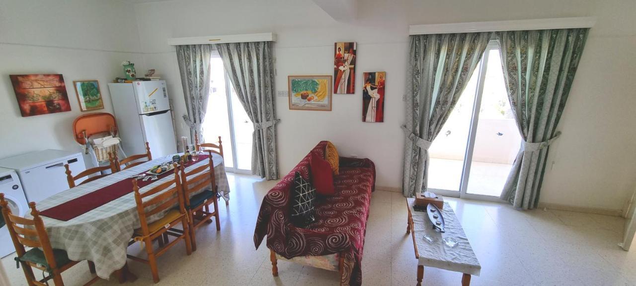 Astrofegia Apartments Near The Sea Agia Marina  Exteriör bild