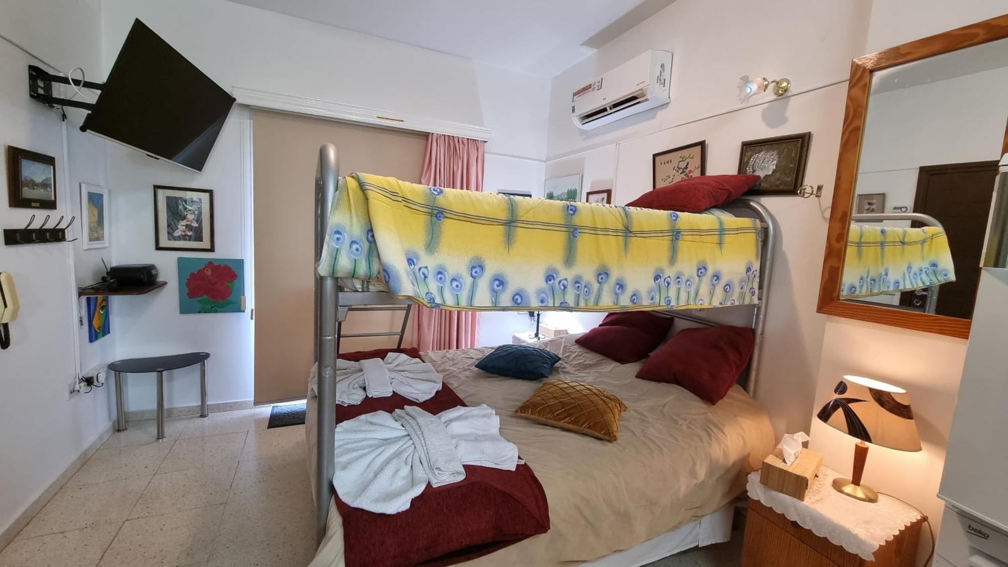 Astrofegia Apartments Near The Sea Agia Marina  Exteriör bild