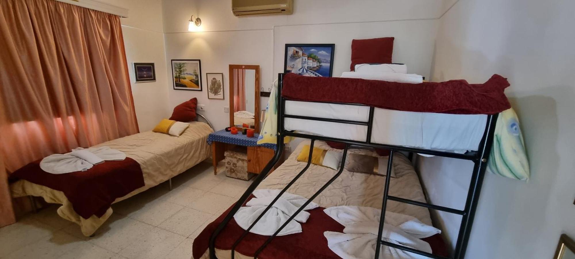 Astrofegia Apartments Near The Sea Agia Marina  Exteriör bild